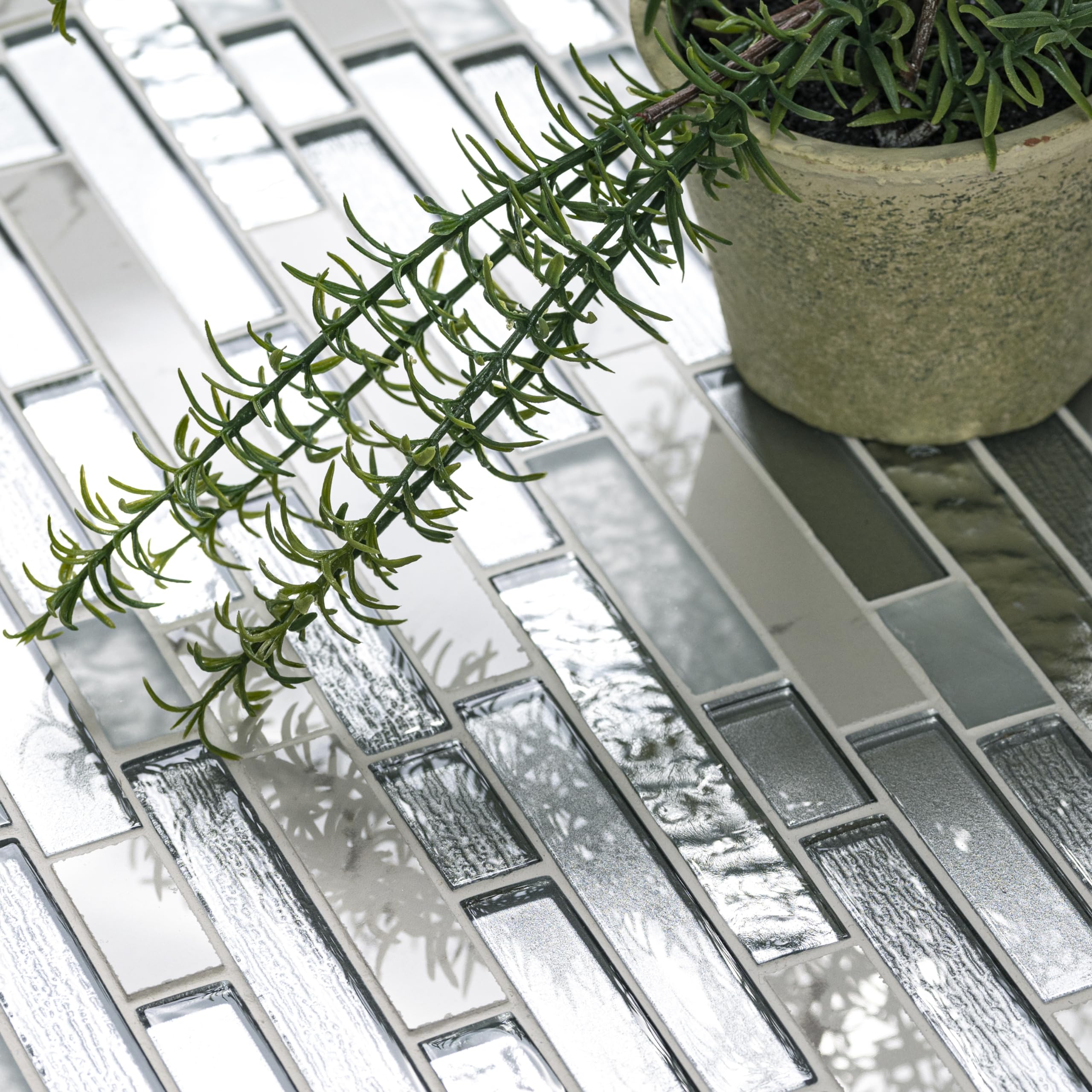 MSI Whistler Ice Interlocking Glass Tile for Kitchen Backsplash